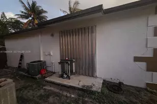 230 NW 7th Ave, Dania Beach, FL 33004 - Photo 43