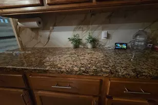 230 NW 7th Ave, Dania Beach, FL 33004 - Photo 29