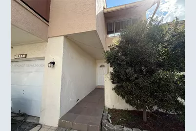 853 NW 81st Ter, Plantation, FL 33324 - Photo 3