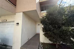 853 NW 81st Terrace, Plantation, FL 33324 - Photo 3