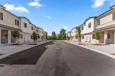 400 SW 1st St #1, Florida City, FL 33034 - Photo 23