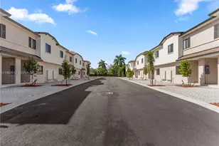 400 SW 1st St, Florida City, FL 33034 - Photo 23