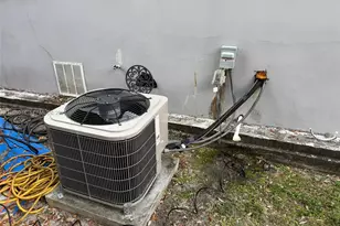 1249 NW 42nd St, Miami, FL 33142 - Photo 9