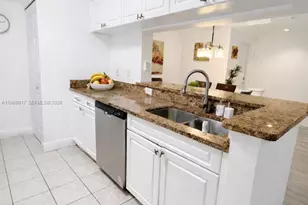 17125 N Bay Rd, Sunny Isles Beach, FL 33160 - Photo 17