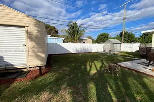 3781 Riedel Ave, Palm Springs, FL 33461 - Photo 25