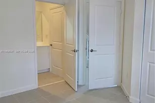 2729 SE 26th Rd, Homestead, FL 33035 - Photo 9