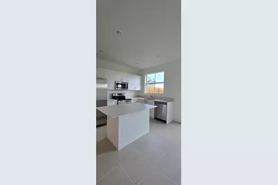 2729 SE 26th Rd #2729, Homestead, FL 33035 - Photo 13