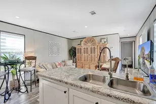 315 NE Cardinal Ln L25, Jensen Beach, FL 34957 - Photo 21