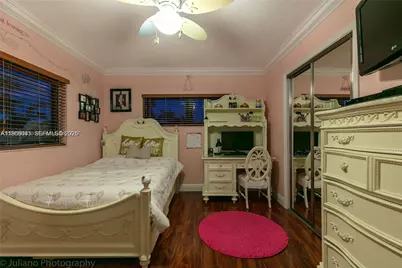 19701 W Oakmont Dr, Hialeah, FL 33015 - Photo 33