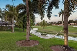 19701 W Oakmont Dr, Hialeah, FL 33015 - Photo 11