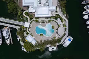 1000 W Island Blvd, Aventura, FL 33160 - Photo 29