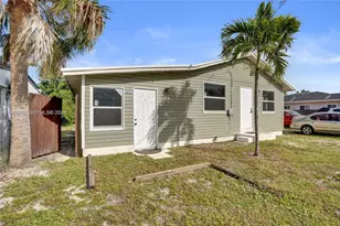 3633 SW 12th Ct, Fort Lauderdale, FL 33312 - Photo 1