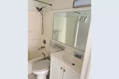 680 W Park Dr #101-3, Miami, FL 33172 - Photo 5