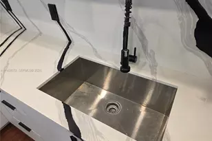 2520 NW 108th St, Miami, FL 33167 - Photo 3