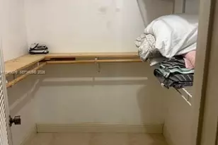 424 NW 57th Ct, Miami, FL 33126 - Photo 7