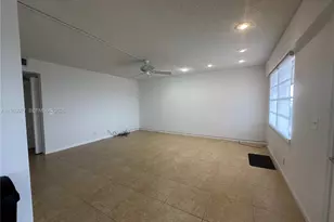 13255 SW 9th Ct, Pembroke Pines, FL 33027 - Photo 5