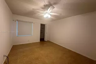 13255 SW 9th Ct, Pembroke Pines, FL 33027 - Photo 7