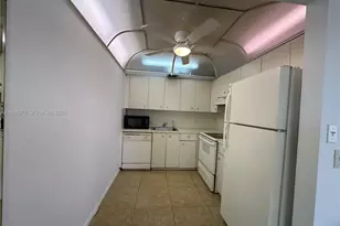 13255 SW 9th Ct, Pembroke Pines, FL 33027 - Photo 11