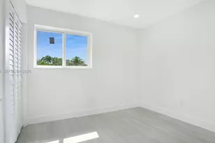 105 NE 213th St, Miami Gardens, FL 33179 - Photo 11