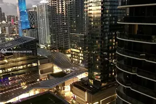 55 SW 9th St, Miami, FL 33130 - Photo 31