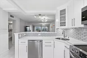 3201 NE 8th St, Pompano Beach, FL 33062 - Photo 3