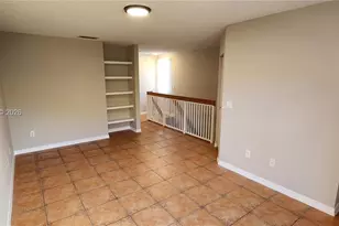 18352 NW 68th Ave, Hialeah, FL 33015 - Photo 13