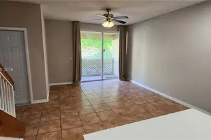 18352 NW 68th Ave, Hialeah, FL 33015 - Photo 19