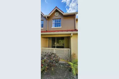 18352 NW 68th Ave #P, Hialeah, FL 33015 - Photo 3