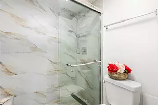 11111 Biscayne Blvd, Miami, FL 33181 - Photo 15