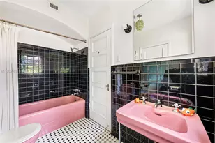 641 NE 57th St, Miami, FL 33137 - Photo 27