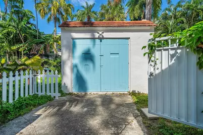 641 NE 57th St, Miami, FL 33137 - Photo 29