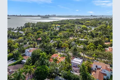 641 NE 57th St, Miami, FL 33137 - Photo 33