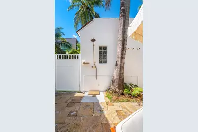 641 NE 57th St, Miami, FL 33137 - Photo 19