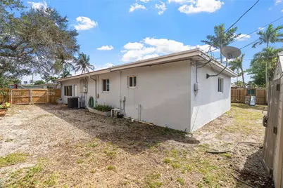 822 N N 31st Rd, Hollywood, FL 33021 - Photo 23