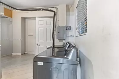 822 N N 31st Rd, Hollywood, FL 33021 - Photo 19