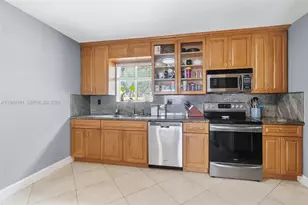 822 N N 31st Rd, Hollywood, FL 33021 - Photo 9