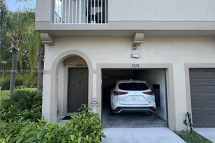 4328 SW 131st Ln, Miramar, FL 33027 - Photo 3