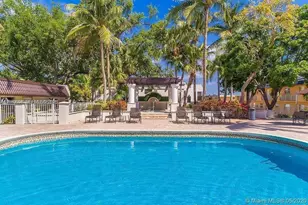 10431 N Kendall Dr, Miami, FL 33176 - Photo 31