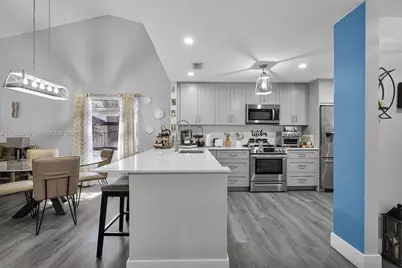 10281 SW 137th Pl, Miami, FL 33186 - Photo 3