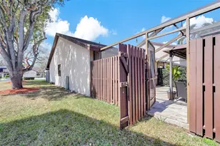 10281 SW 137th Pl, Miami, FL 33186 - Photo 21