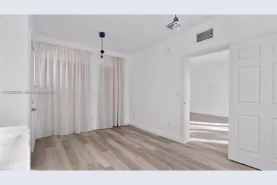 1561 Jefferson Avenue, Miami Beach, FL 33139 - Photo 31