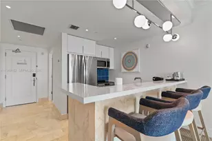 4401 Collins Ave, Miami Beach, FL 33140 - Photo 21