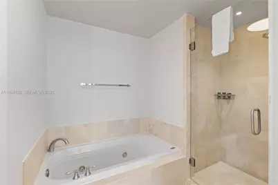 4401 Collins Ave #1706, Miami Beach, FL 33140 - Photo 35