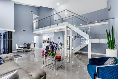 6325 NW 200th St, Hialeah, FL 33015 - Photo 7