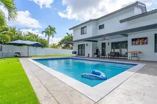 6325 NW 200th St, Hialeah, FL 33015 - Photo 39