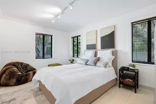 575 Hibiscus Ln, Miami, FL 33137 - Photo 15