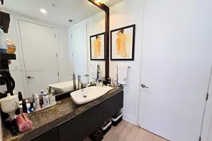 18201 Collins Ave, Sunny Isles Beach, FL 33160 - Photo 15