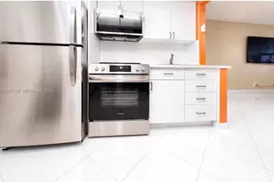 3505 S Ocean Dr, Hollywood, FL 33019 - Photo 9