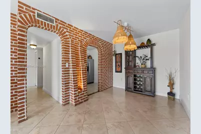 5020 NW 79th Ave #303, Doral, FL 33166 - Photo 9