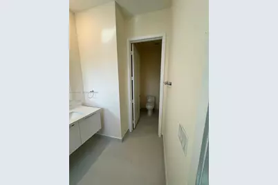 10445 NW 66th St #10445, Doral, FL 33178 - Photo 23